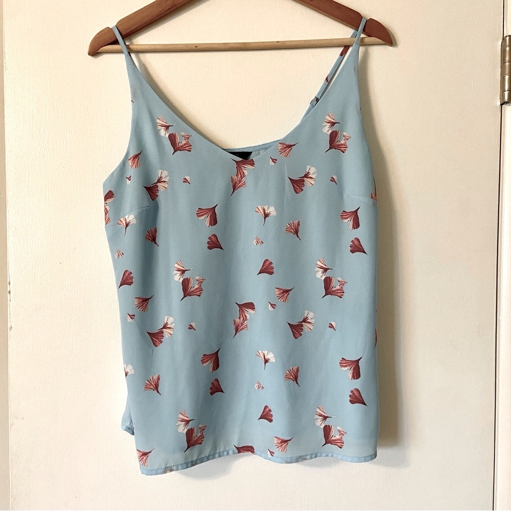 Banana Republic floral flowy tank